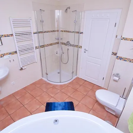 Neue Reihe 11a Haus Ankalath 펜션 징스트