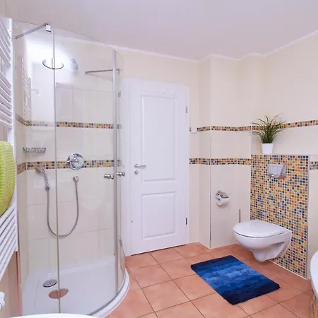 Neue Reihe 11a Haus Ankalath 징스트