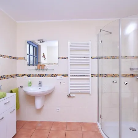 Neue Reihe 11a Haus Ankalath 펜션 징스트