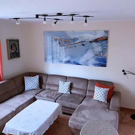 Neue Reihe 11a Haus Ankalath * Zingst