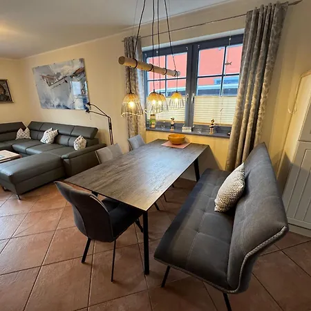 Neue Reihe 11a Haus Ankalath